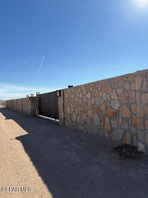 13340 Frankie Lane - Photo 2 of 9