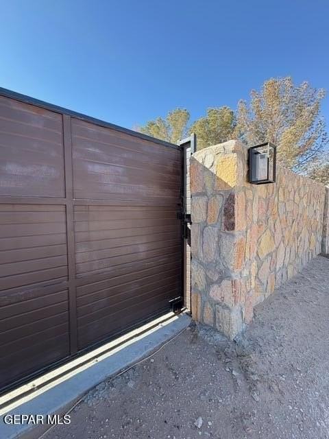 13340 Frankie Lane - Photo 3 of 9