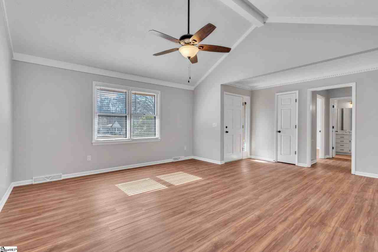 100A Sunningdale Ct - Photo 3 of 22