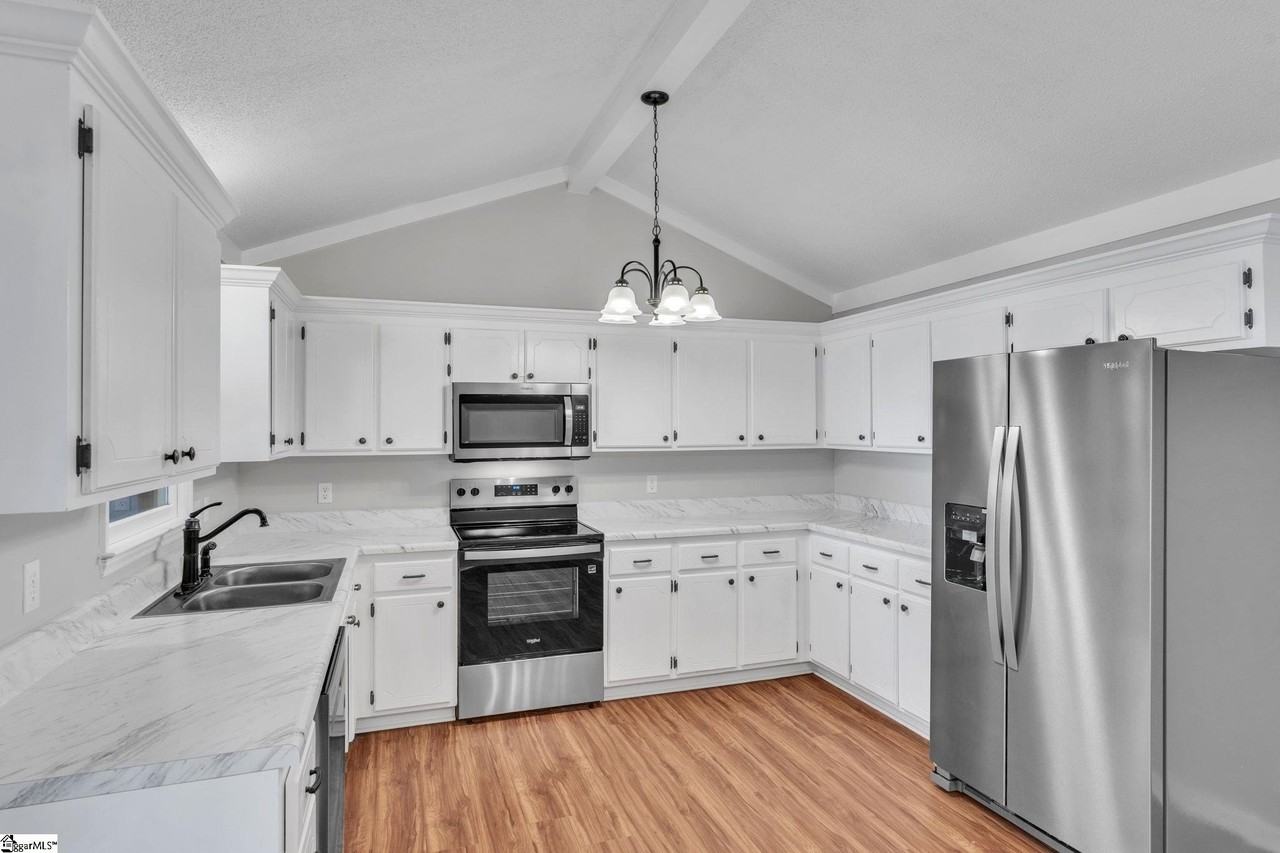 100A Sunningdale Ct - Photo 6 of 22