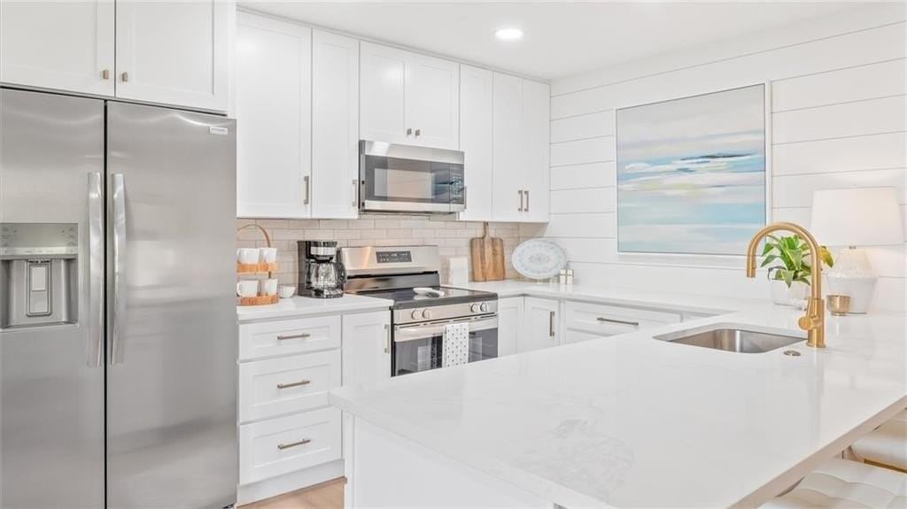 512 Harbour Oaks Dr - Photo 3 of 42