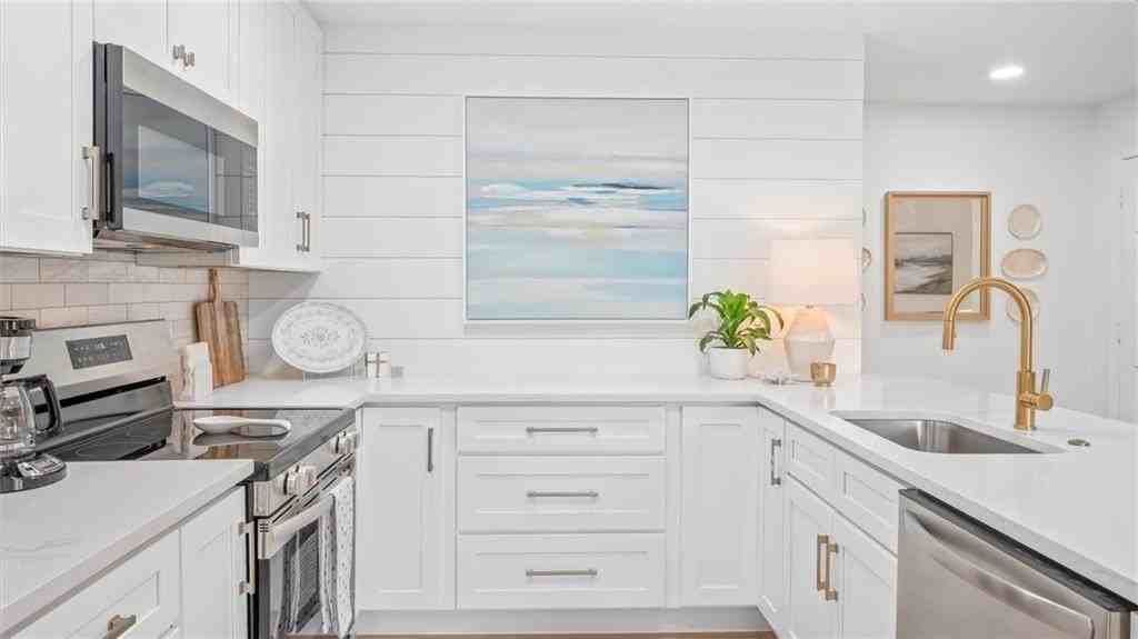 512 Harbour Oaks Dr - Photo 6 of 42