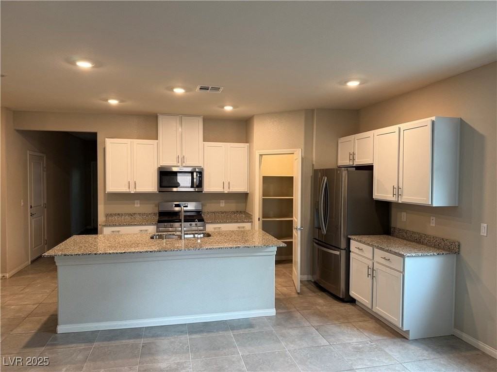 7911 Pearly Court - Photo 6 of 29