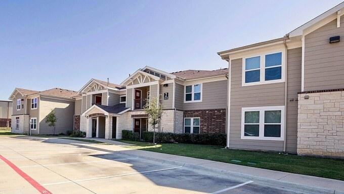 10910 Ranch Road 620 North - Photo 3 of 10