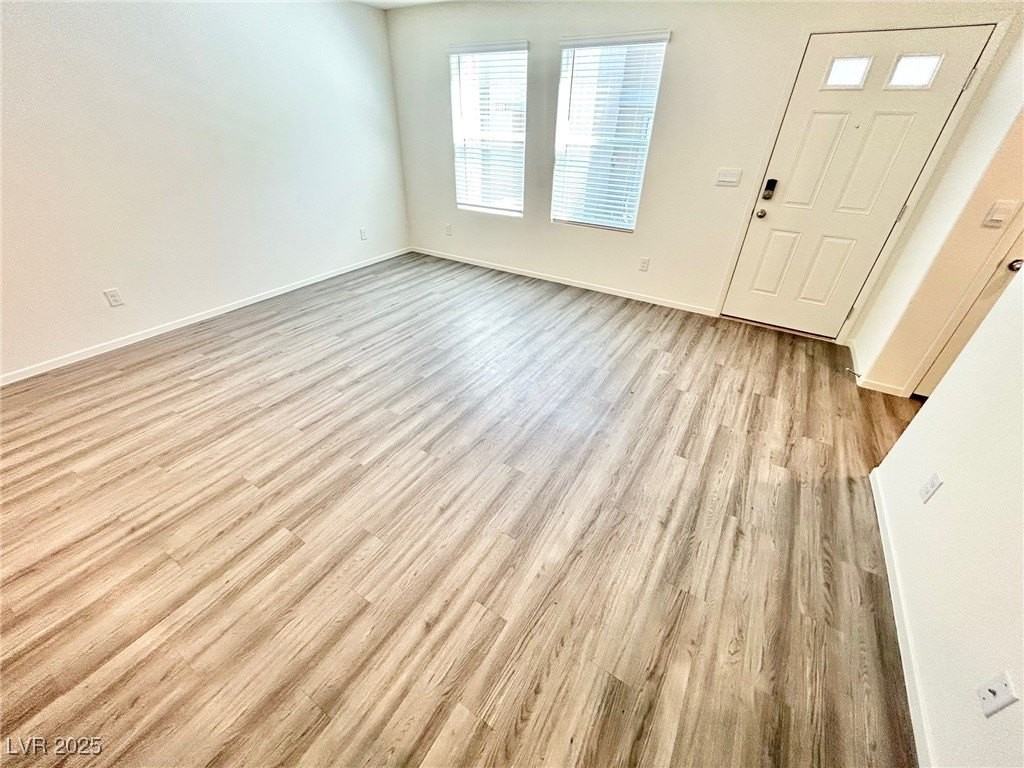 9916 Bumblebee Hills Street - Photo 4 of 38