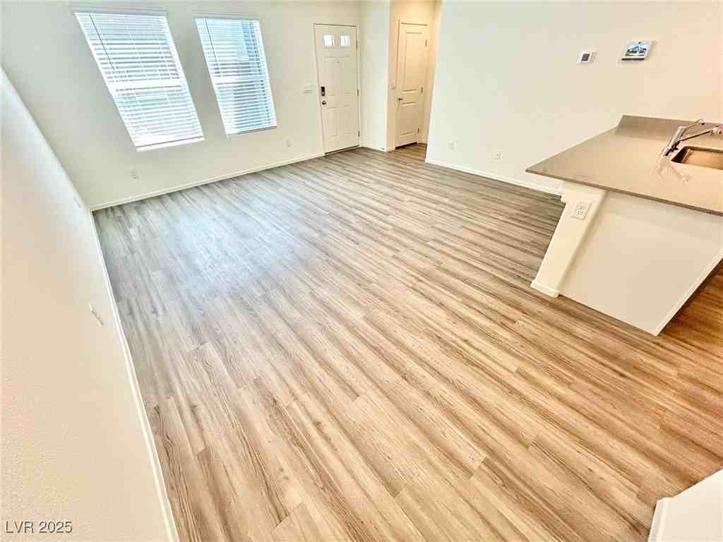 9916 Bumblebee Hills Street - Photo 5 of 38