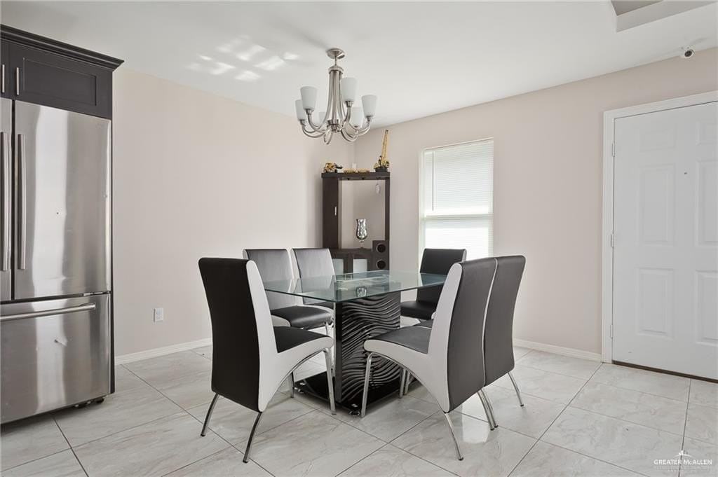 818 S Missouri St #2 - Photo 4 of 21