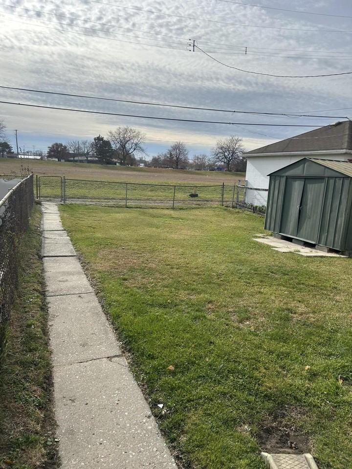 40 E Glenwood St - Photo 4 of 6