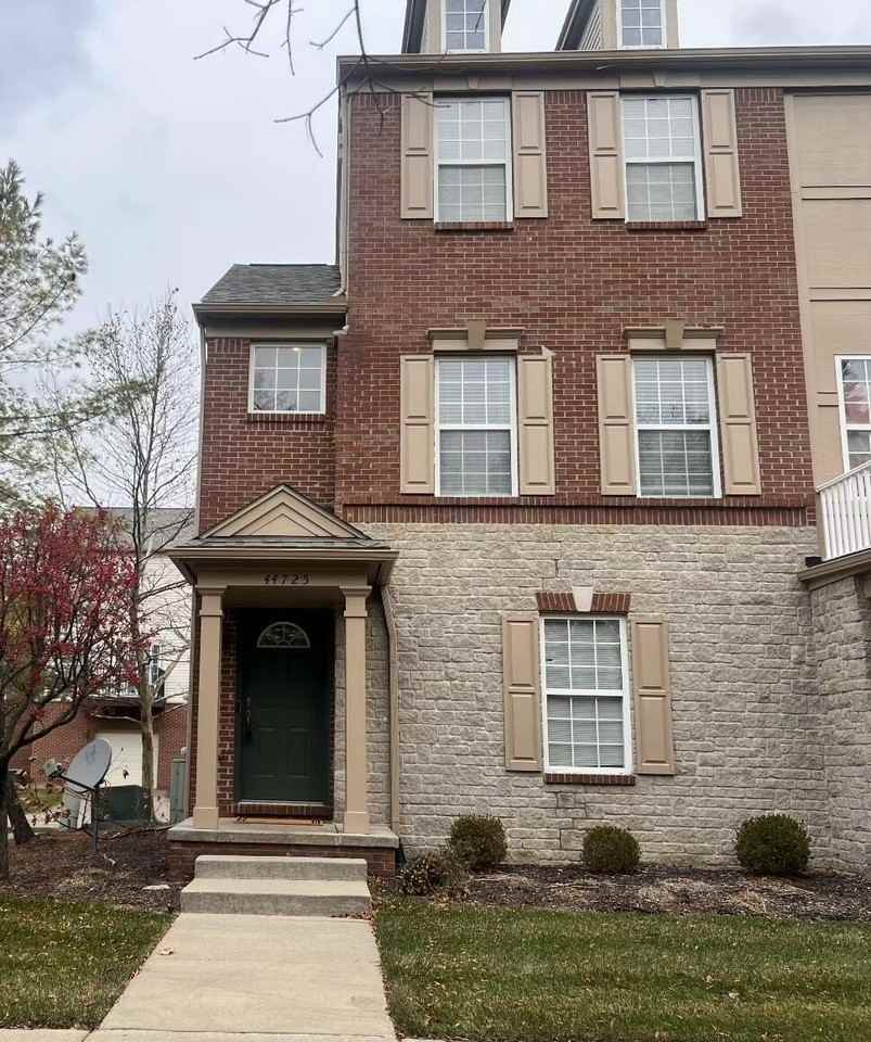 44725 Ellery Ln Unit 78 #78 - Photo 2 of 44