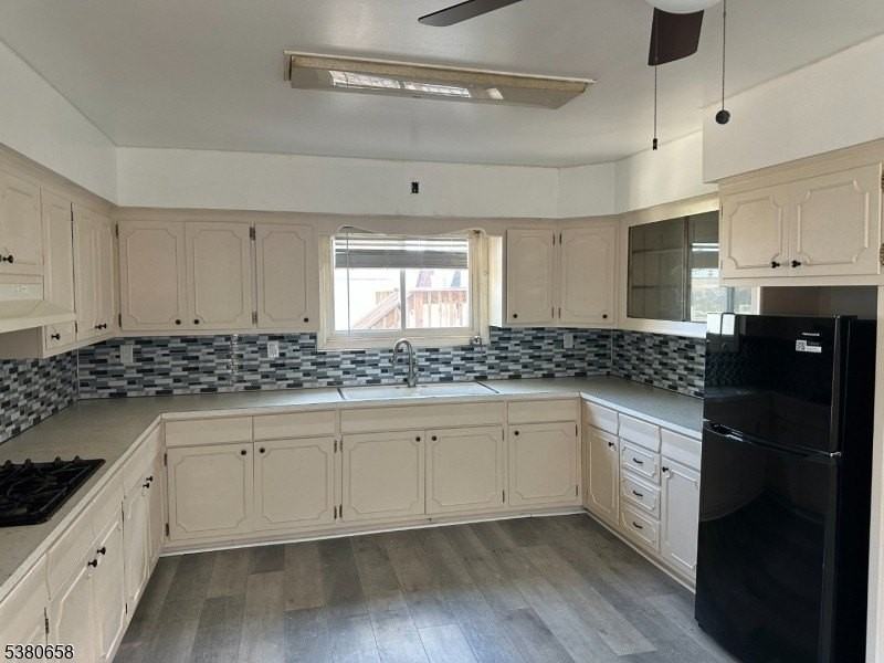 296 Preakness Ave - Photo 2 of 9