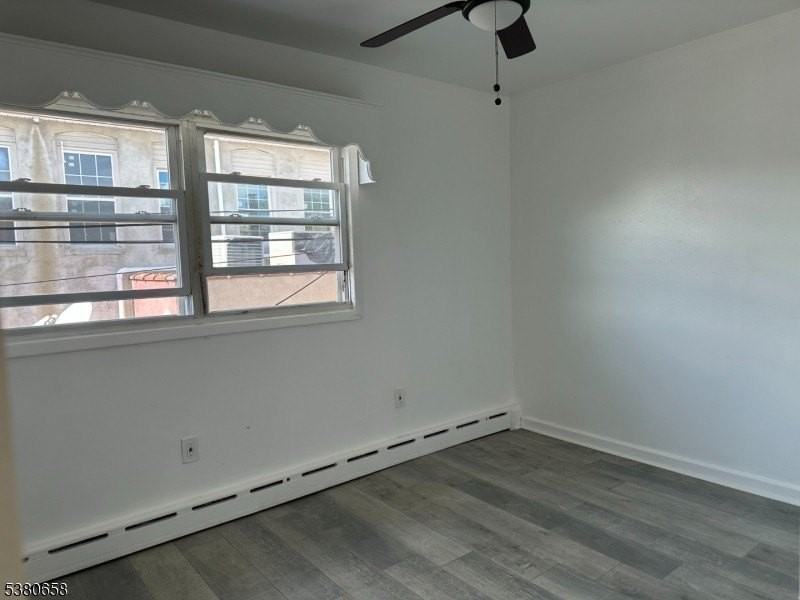 296 Preakness Ave - Photo 4 of 9