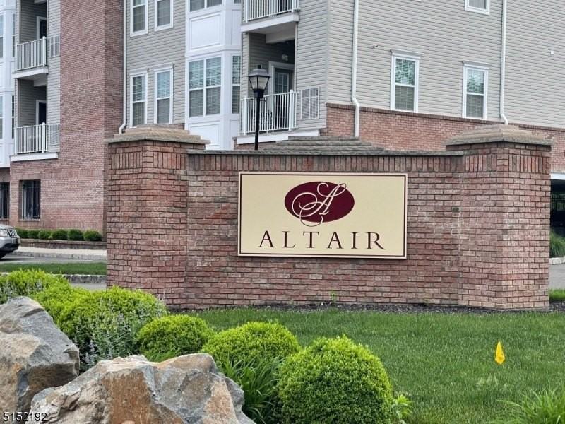 132 Cory Ln - Photo 3 of 33