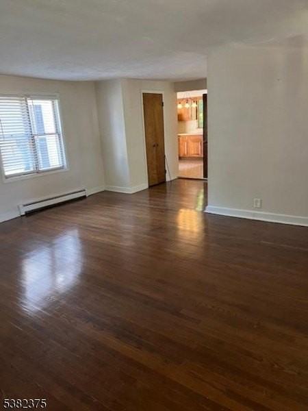 307 Walnut Avenue - Photo 3 of 11