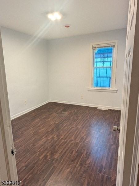 54 Cedar Ave - Photo 4 of 10