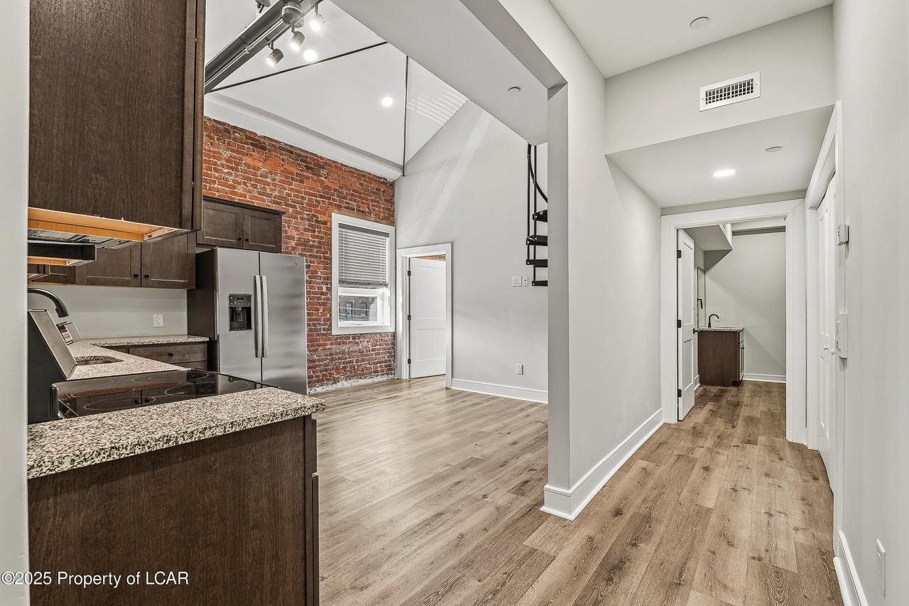 13 Kennedy St - Photo 5 of 23