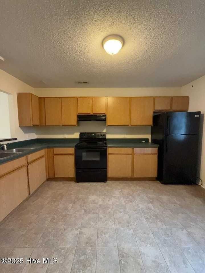 1967 W Brandymill Ln - Photo 4 of 12