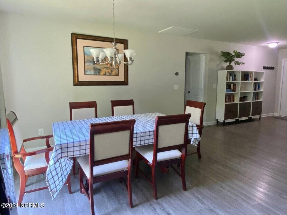 146 Wooster Rd - Photo 5 of 21