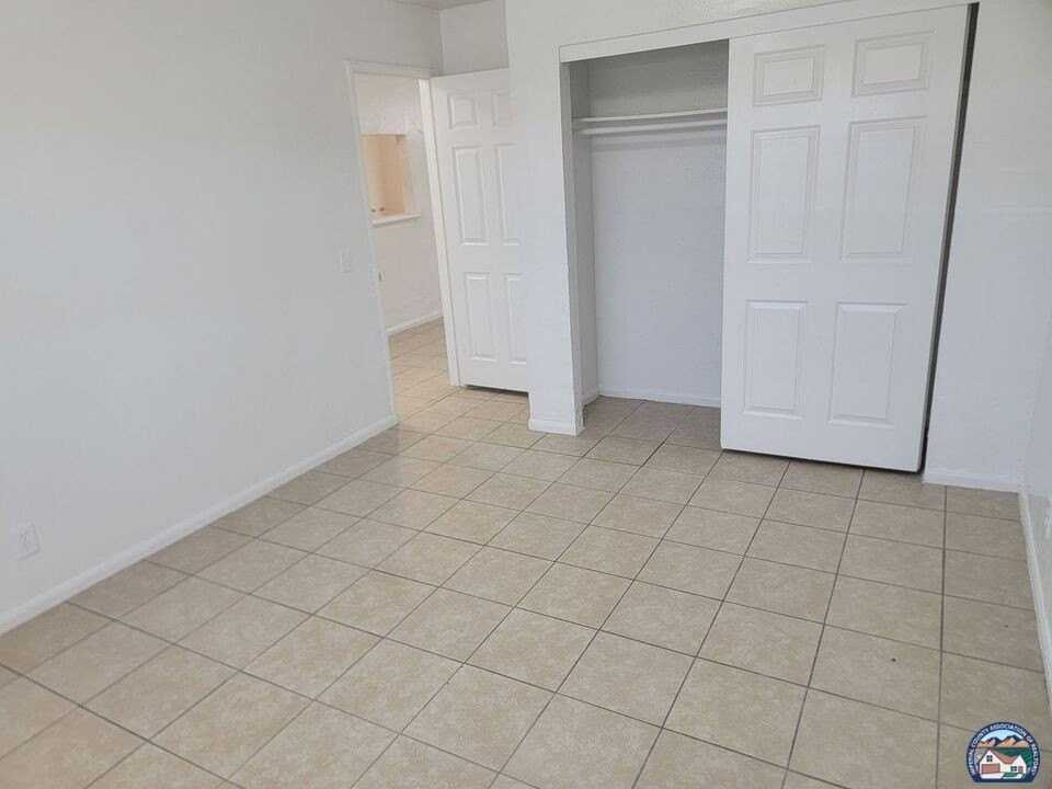 162 W Alamo St - Photo 2 of 11