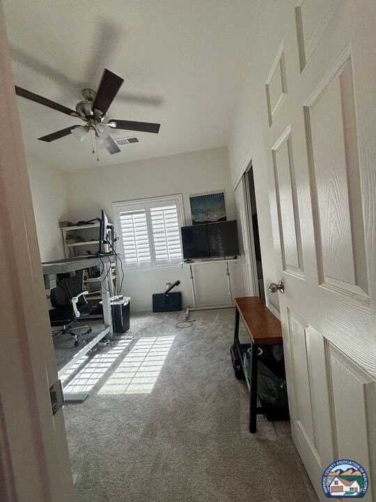 2512 Vista Del Mar Ln - Photo 5 of 13