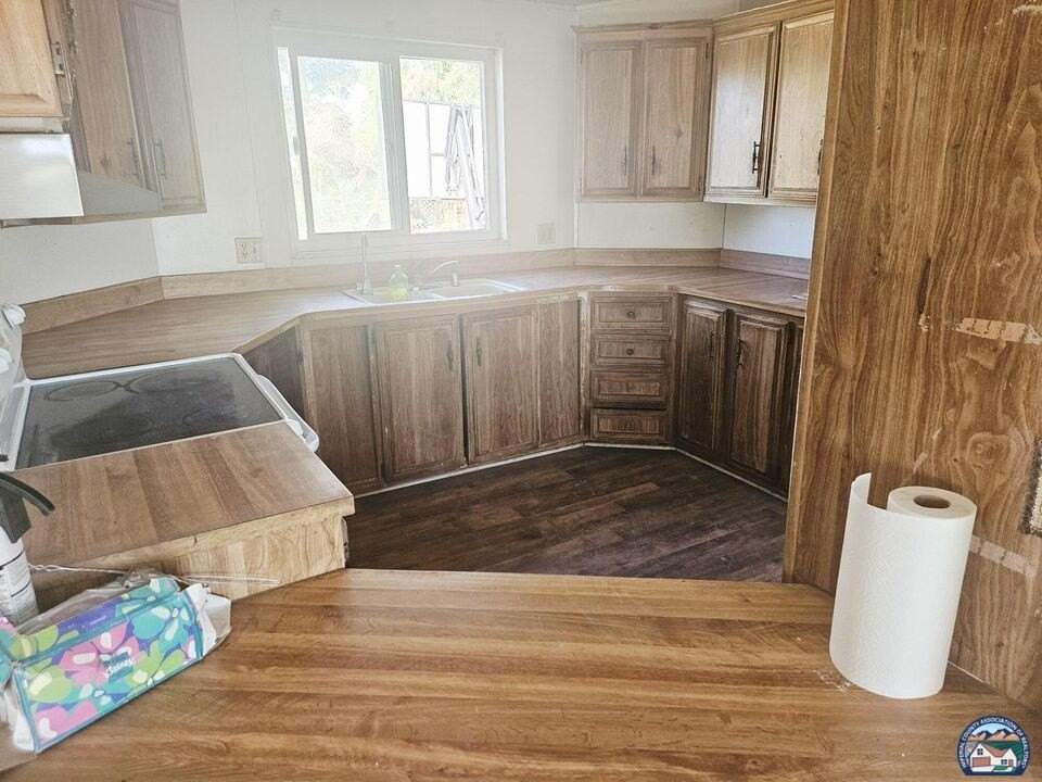 1202 North Imperial Avenue - Photo 7 of 14