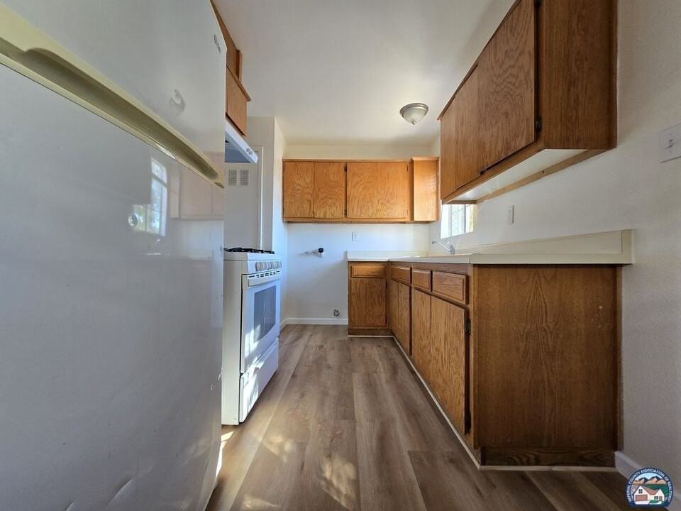 1467 W Hamilton Ave - Photo 5 of 16