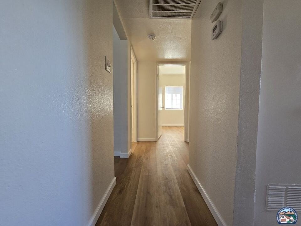 1467 W Hamilton Ave - Photo 6 of 16