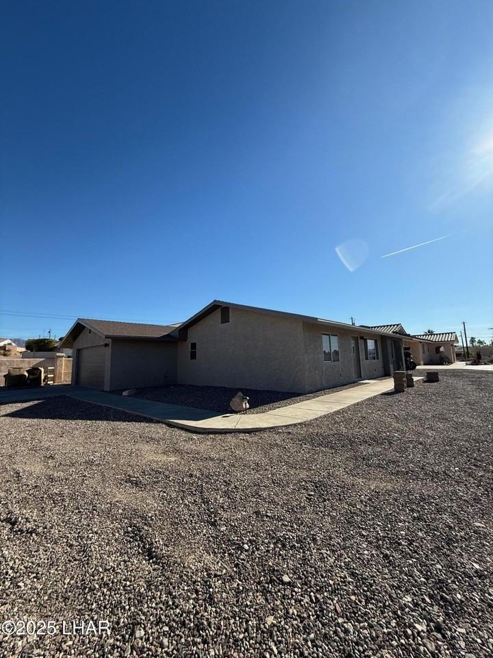 1950 Park Terrace Bay Unit A #A - Photo 2 of 10