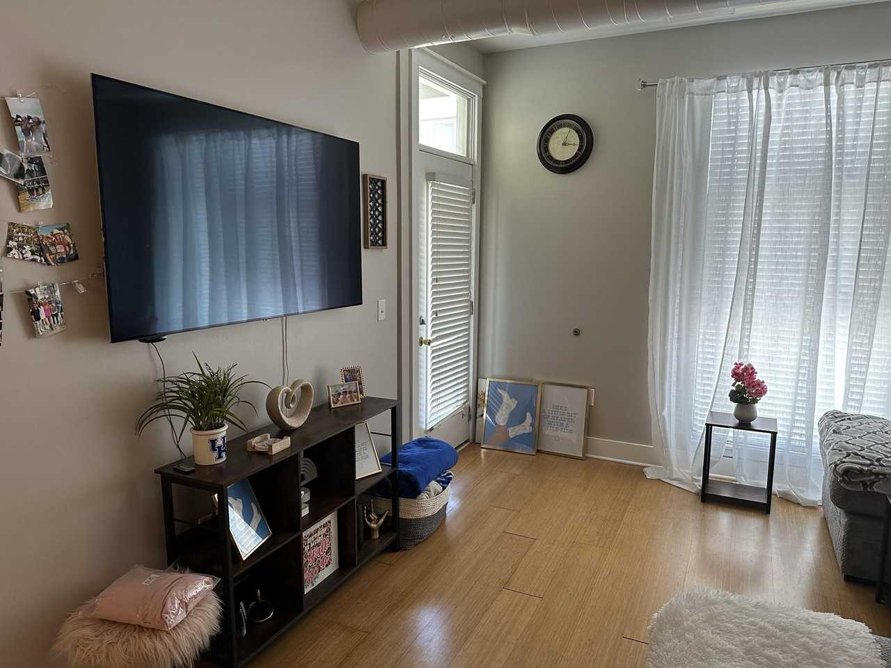 535 South Upper Street #215