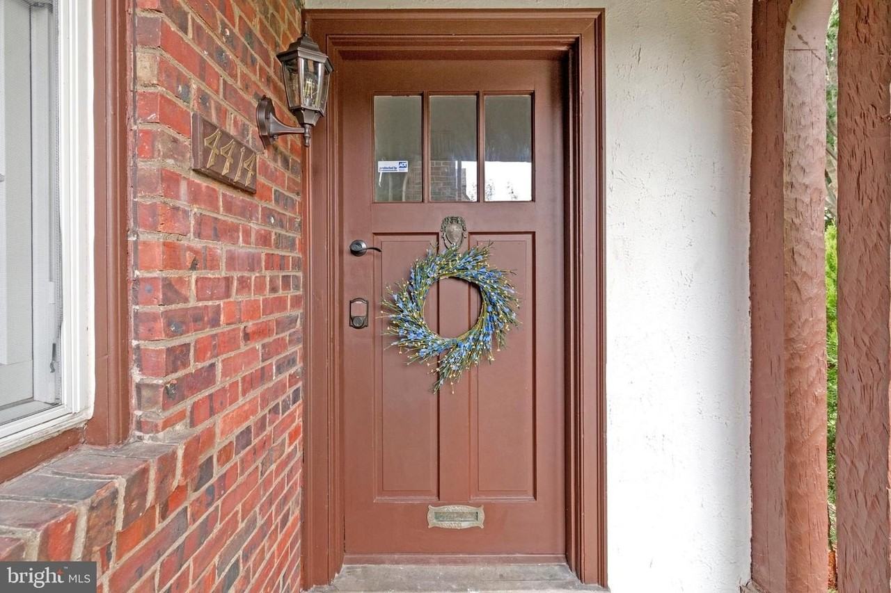 4414 Volta Place Northwest - Photo 3 of 25