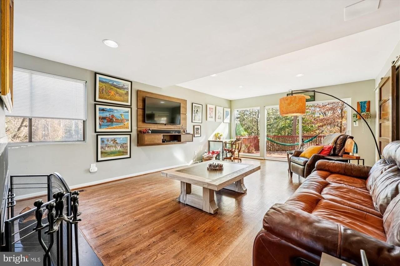 7614 Carteret Rd - Photo 6 of 19