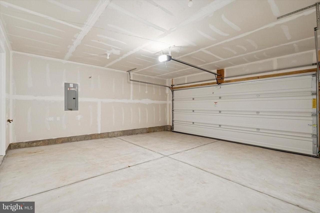 19 E Front St - Photo 5 of 25