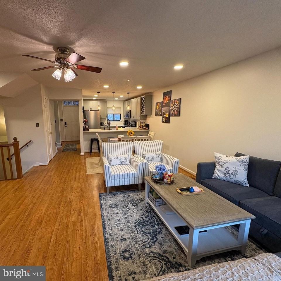 46 Fishhook Ln - Photo 7 of 20