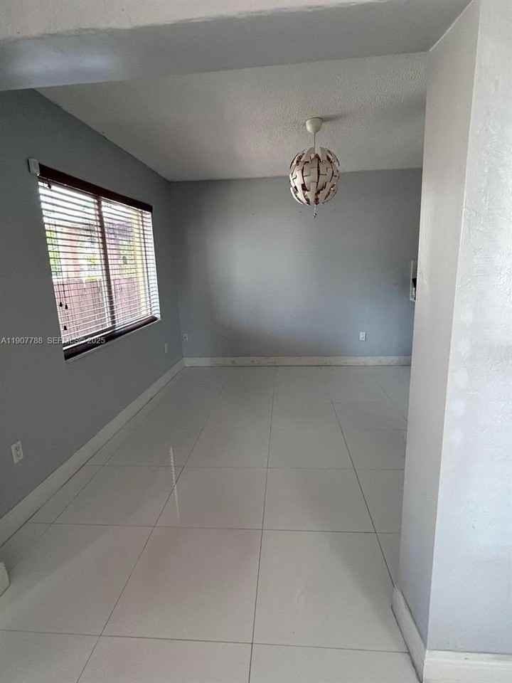 10934 Southwest 146th Avenue #10934 - Photo 5 of 35