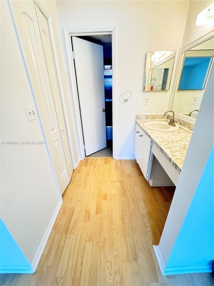 9441 Evergreen Place #206 - Photo 6 of 11