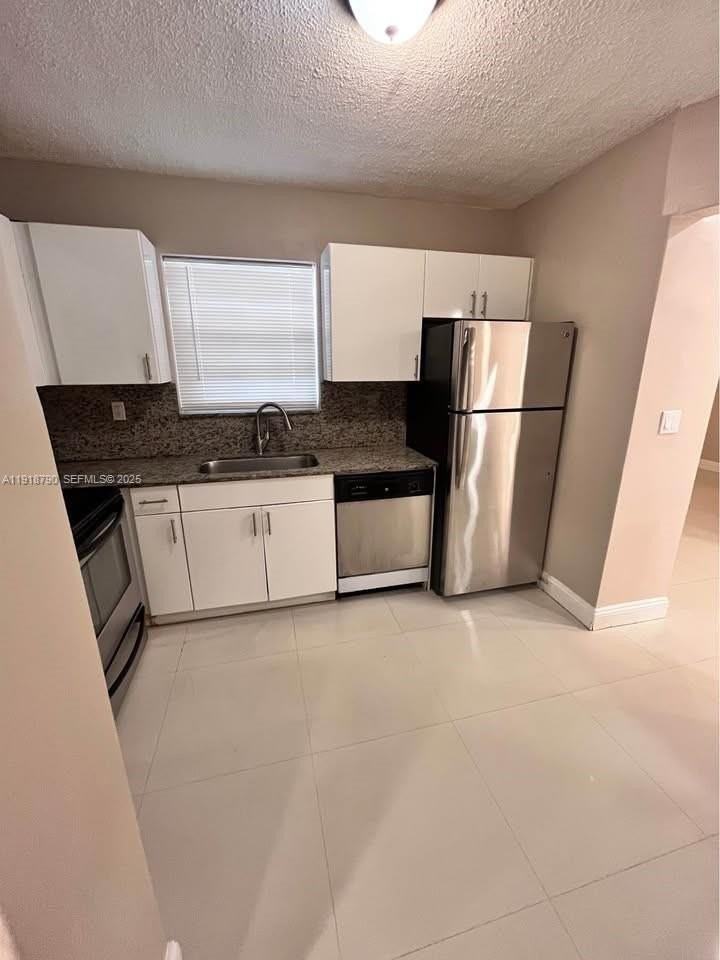 251 N 68th Ter #251 - Photo 2 of 29