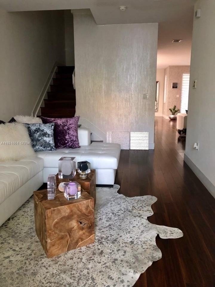 11412 Nw 74th Ter #11412 - Photo 4 of 35