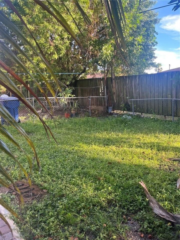 3912 Sw 12th Ct #3 - Photo 7 of 7