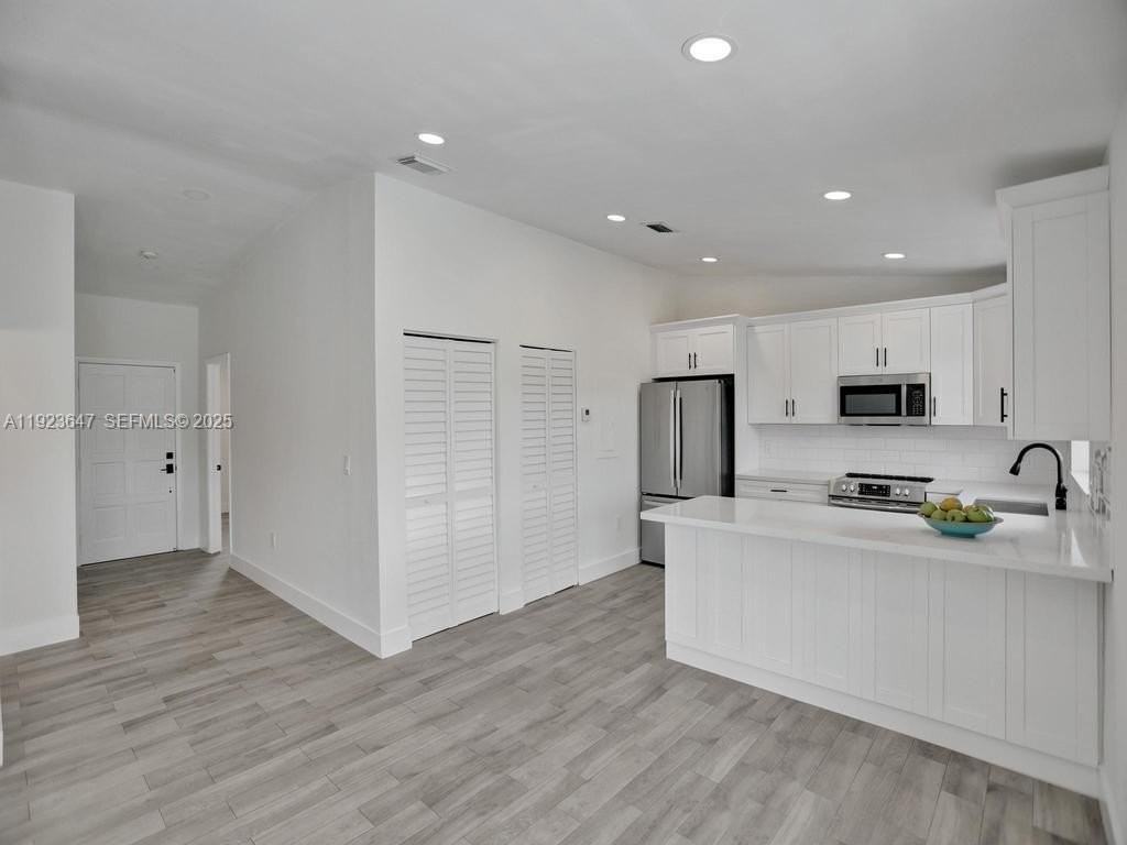 13529 Sw 62nd St #5 - Photo 5 of 24