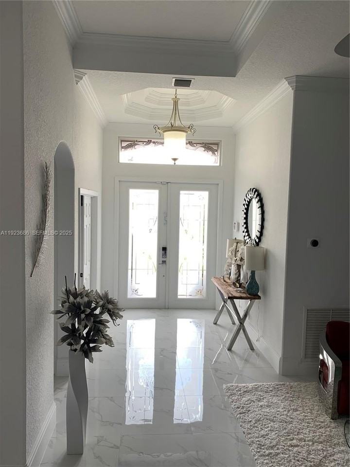 6013 Nw 56th Dr #6013 - Photo 4 of 41