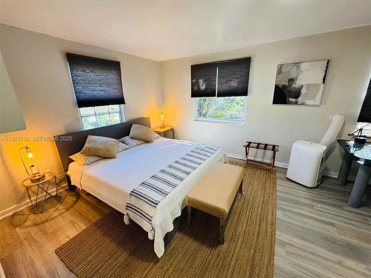 2205 Roosevelt St #4 - Photo 7 of 10