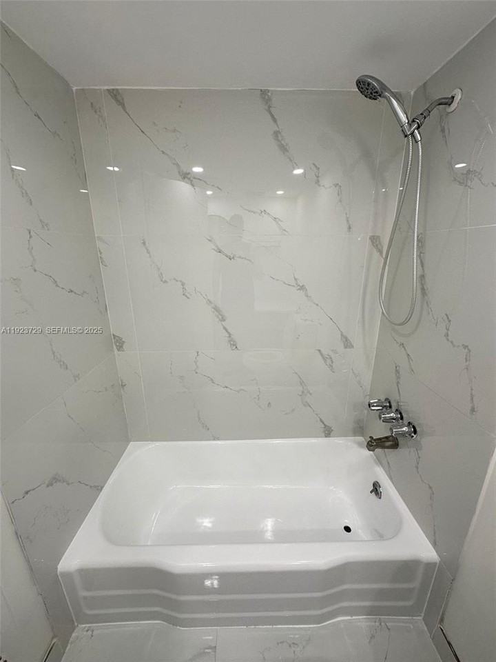 1520 Northeast 56th Street #8 - Photo 5 of 10