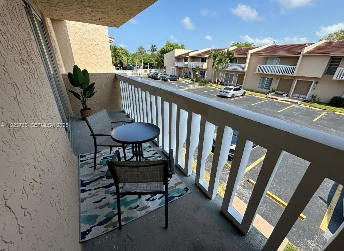 17170 Sw 94th Ave #806 - Photo 2 of 10