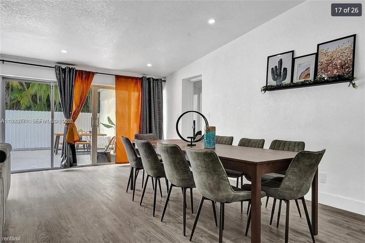 1420 Ne 201st Ter - Photo 4 of 11