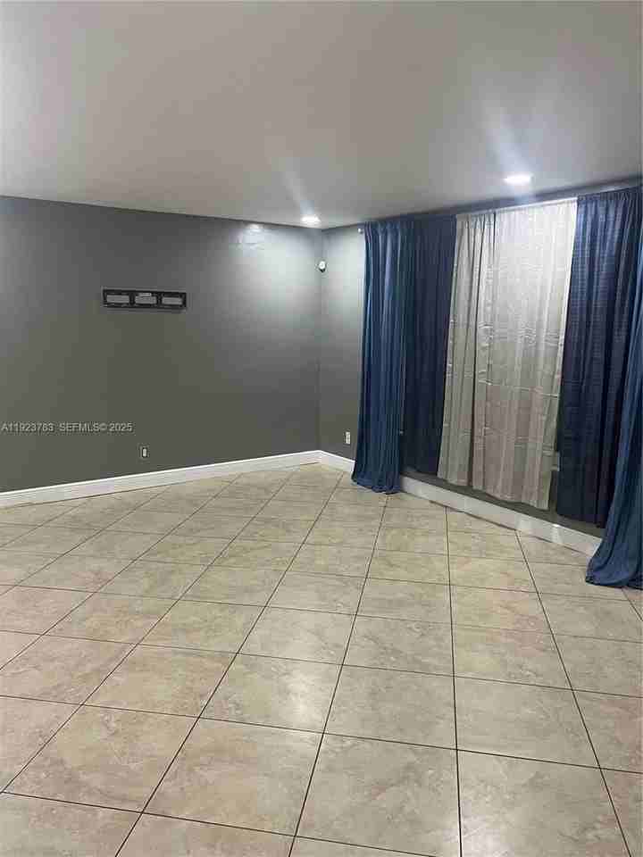 8420 Nw 24th Ct #1 - Photo 5 of 9