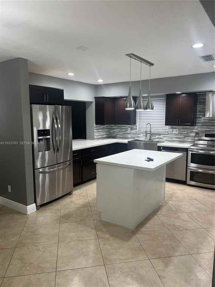 8420 Nw 24th Ct #1 - Photo 6 of 9