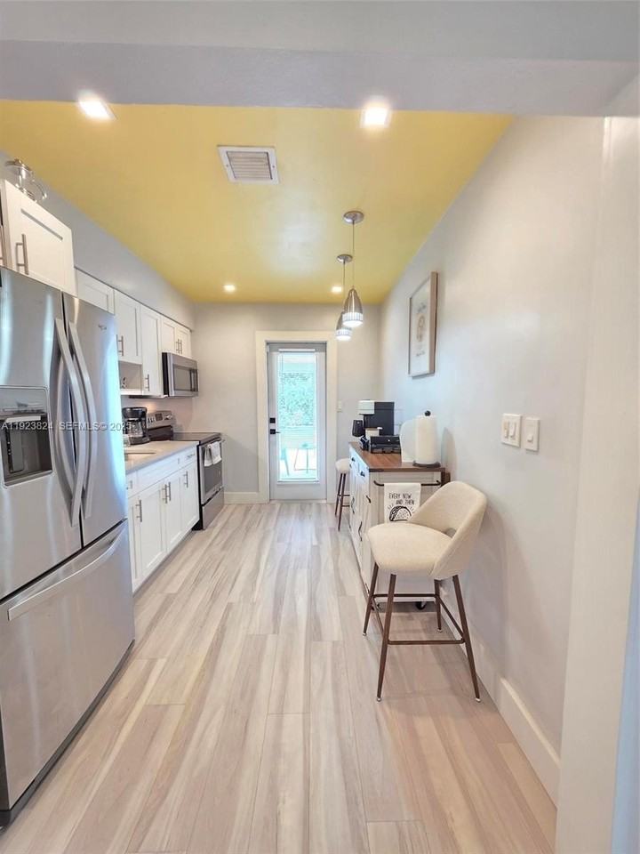 250 Northeast 42nd Street #250 - Photo 2 of 24