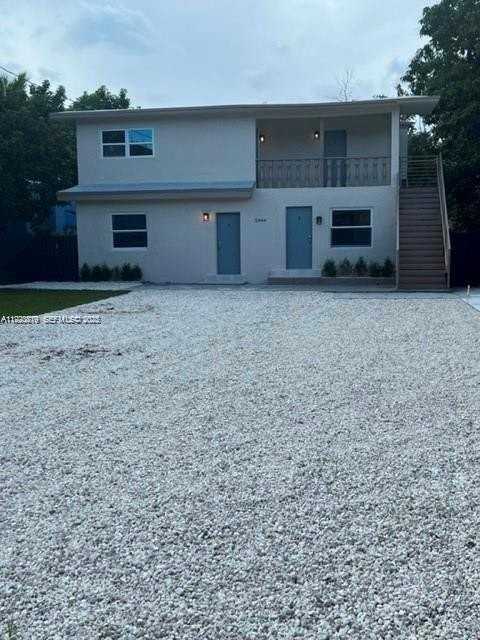 5444 Nw 5th Ave #3 - Photo 2 of 13