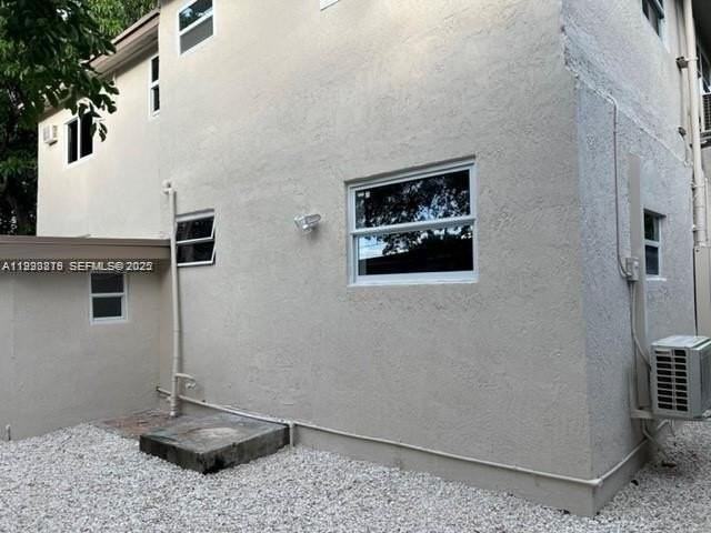 5444 Nw 5th Ave #3 - Photo 4 of 13