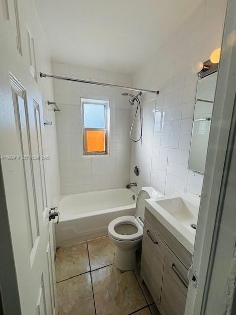 1991 Nw 56th St #D - Photo 4 of 12