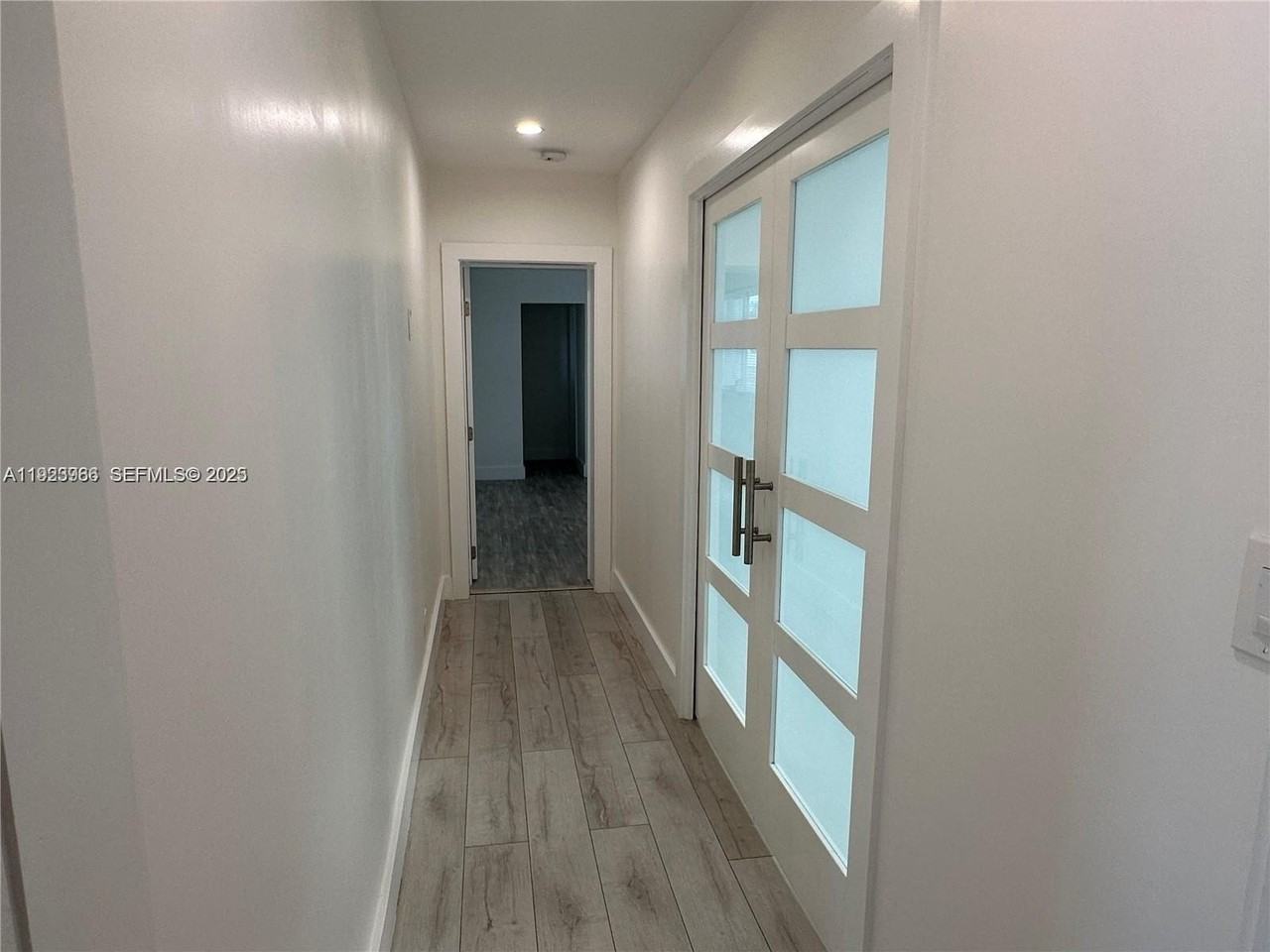 28 Se 4th St - Photo 7 of 14